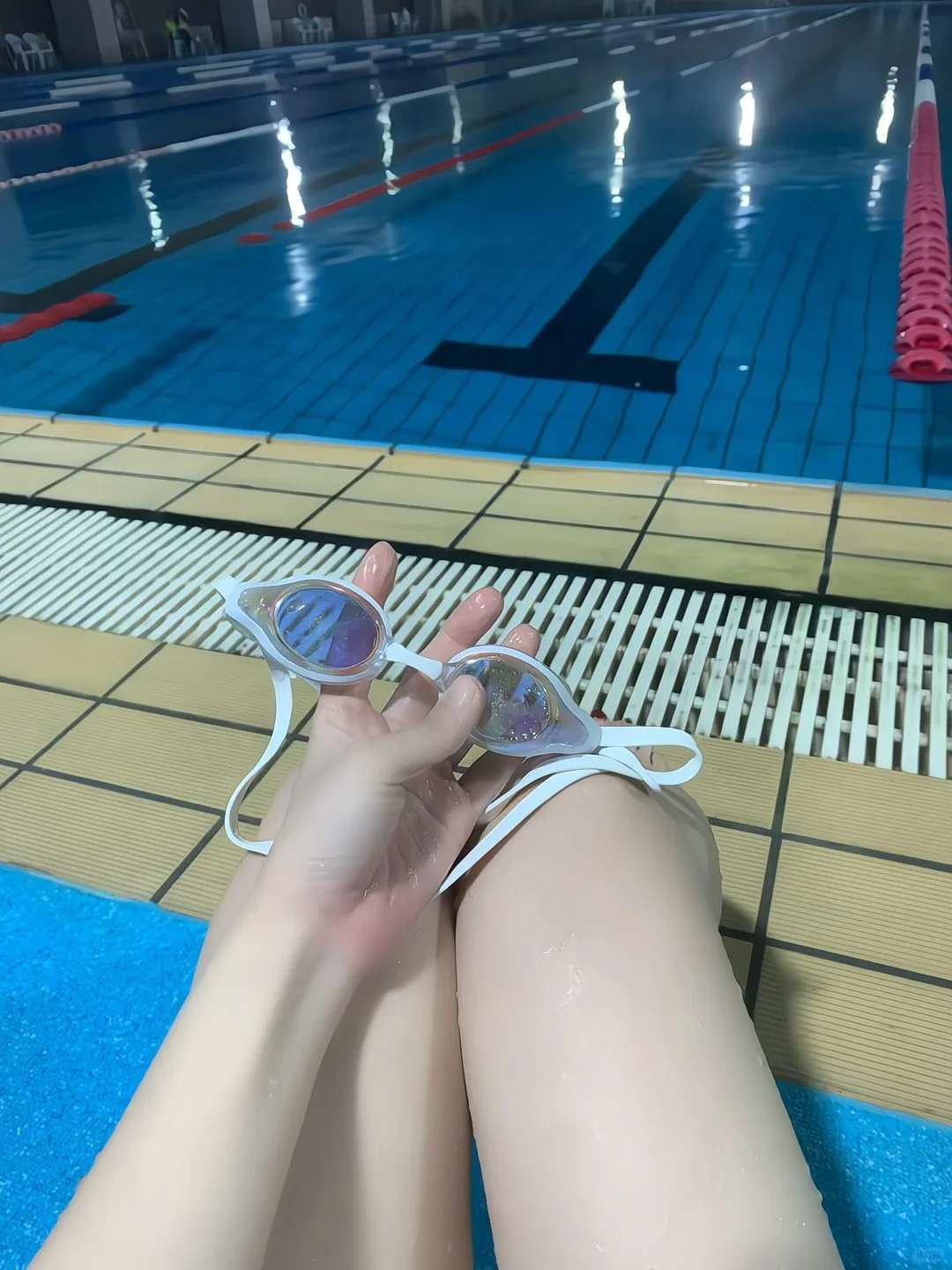 🏊‍♀️游泳女孩才不怕当“卤蛋”！🥚