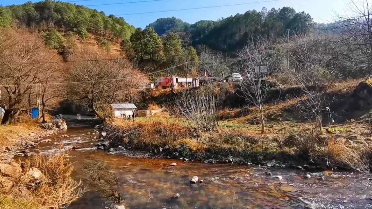 藏于深山的野温泉 名字还超可爱—羊吃蜜