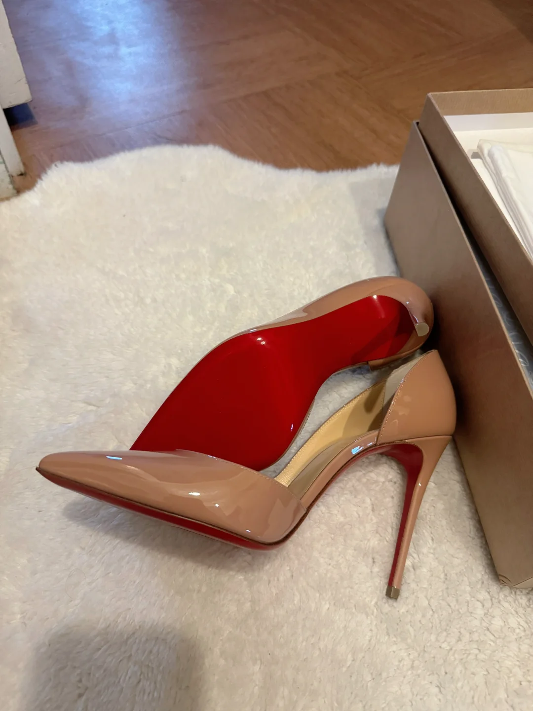 CHRISTIAN LOUBOUTIN