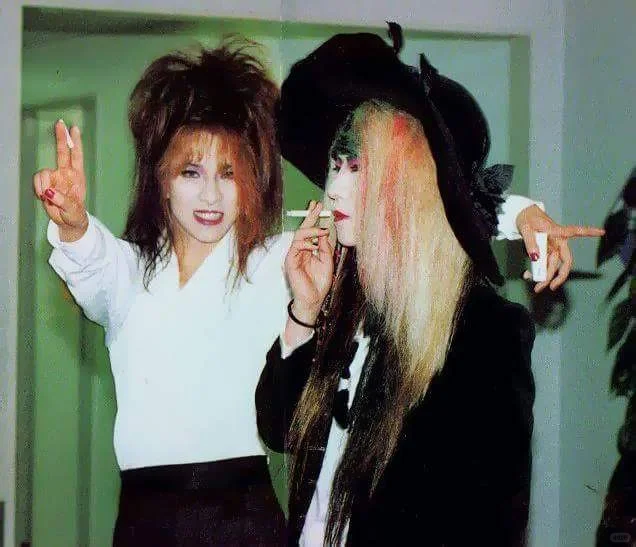 Yoshiki&hide——秀秀和老林的合照