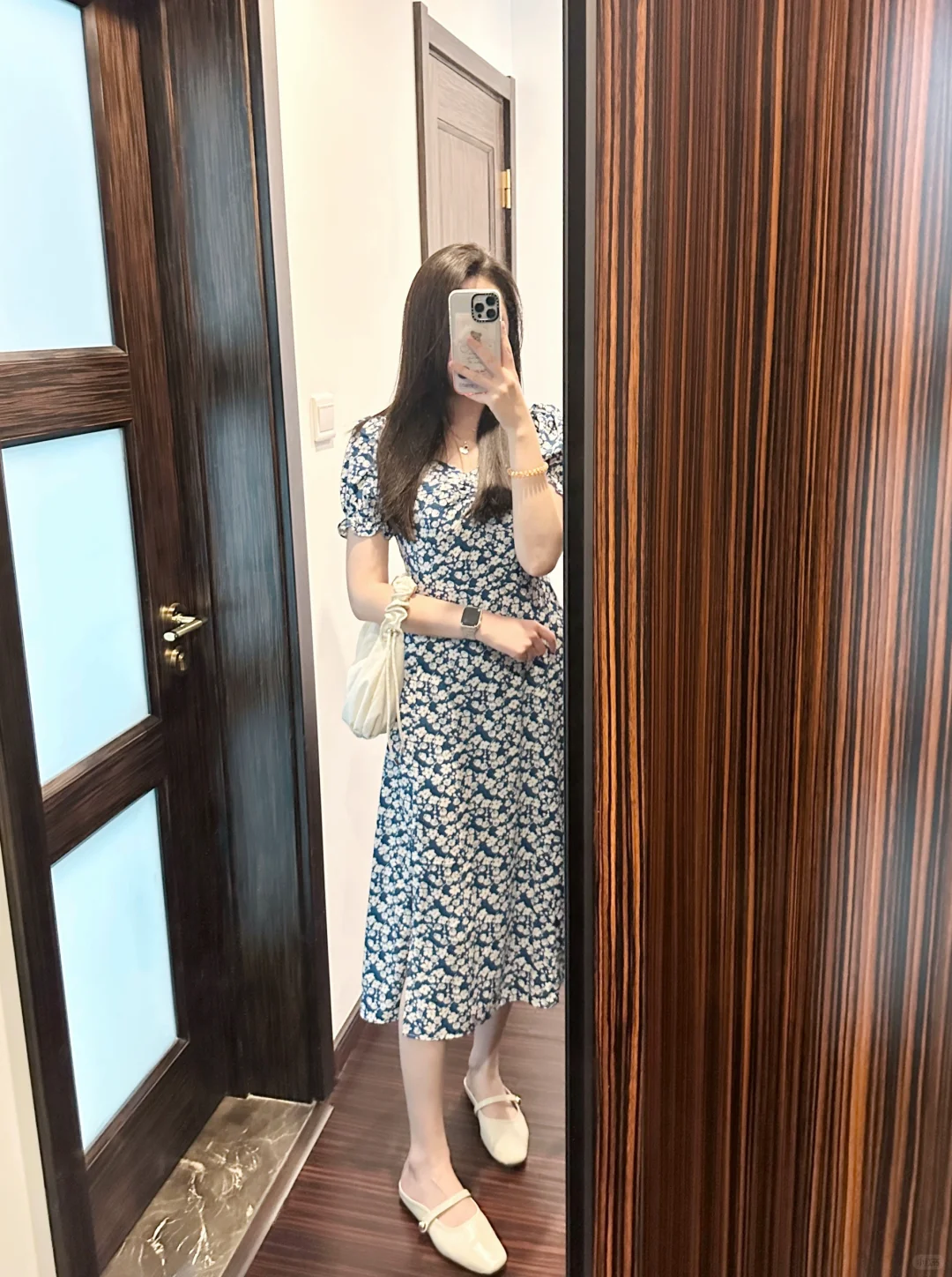 OOTD｜蓝白色复古法式碎花连衣裙