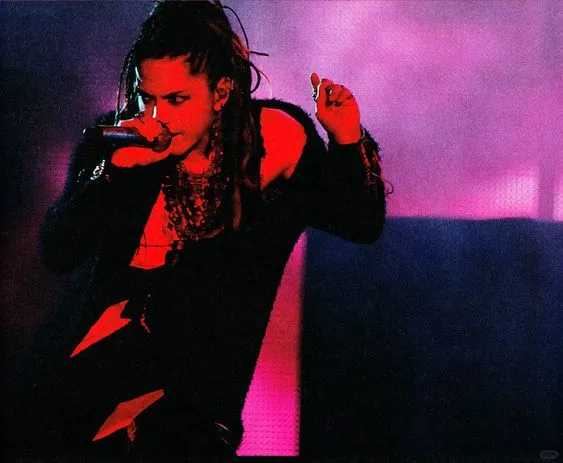 早期的hyde_red