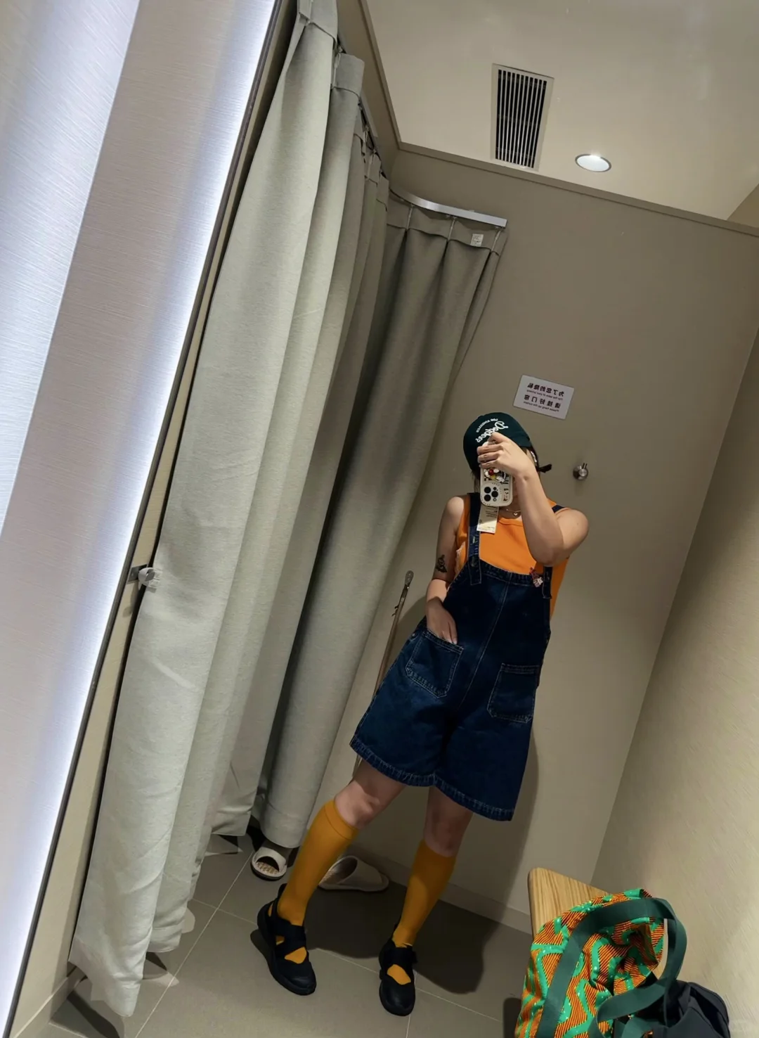 OOTD｜我有一双好看的膝袜，你有嘛👻