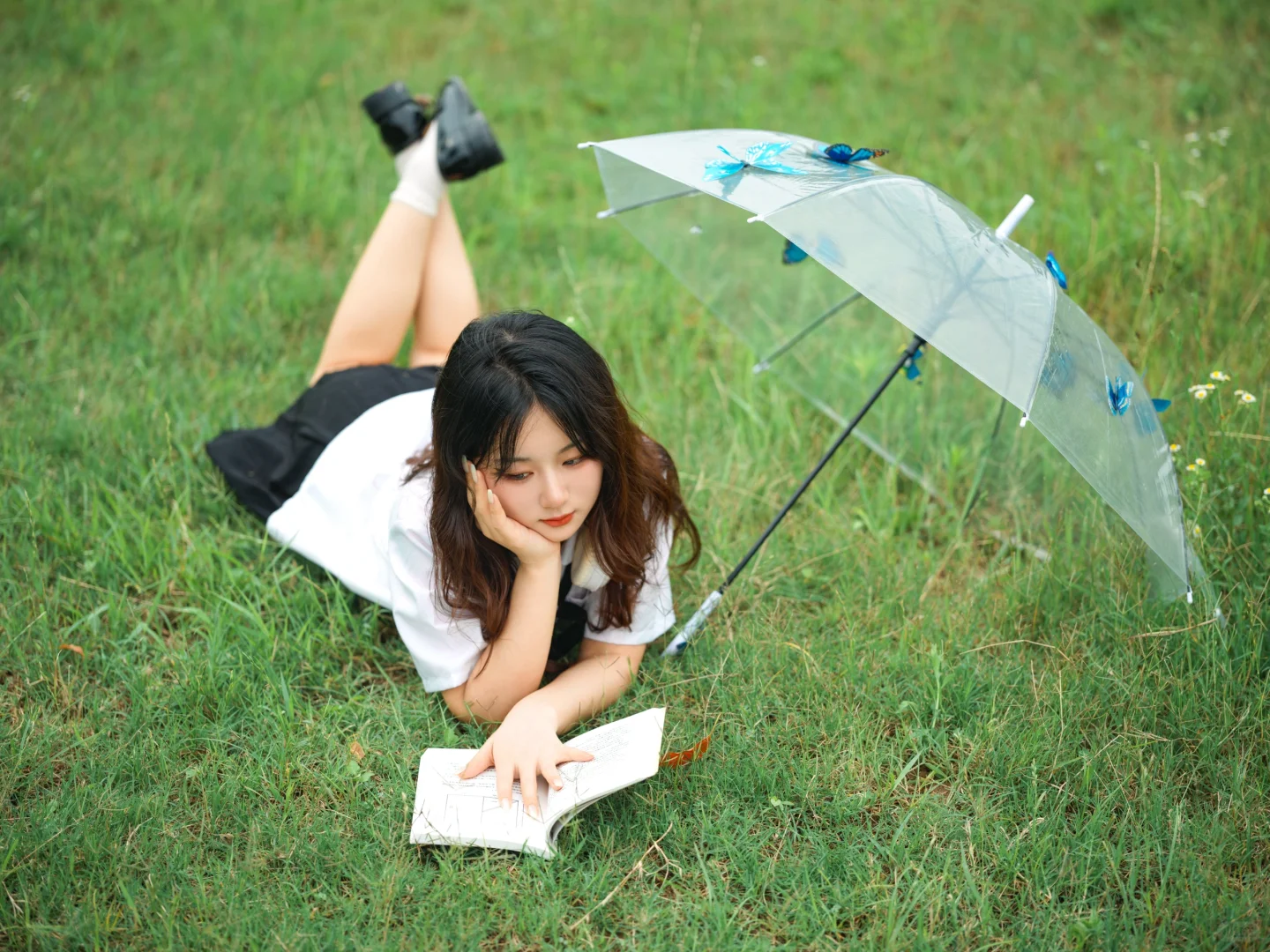 ️夏日阴天学院风制服写真