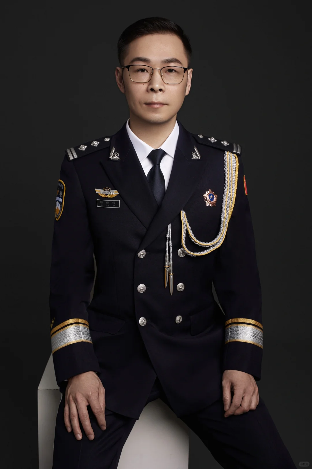 顾警官