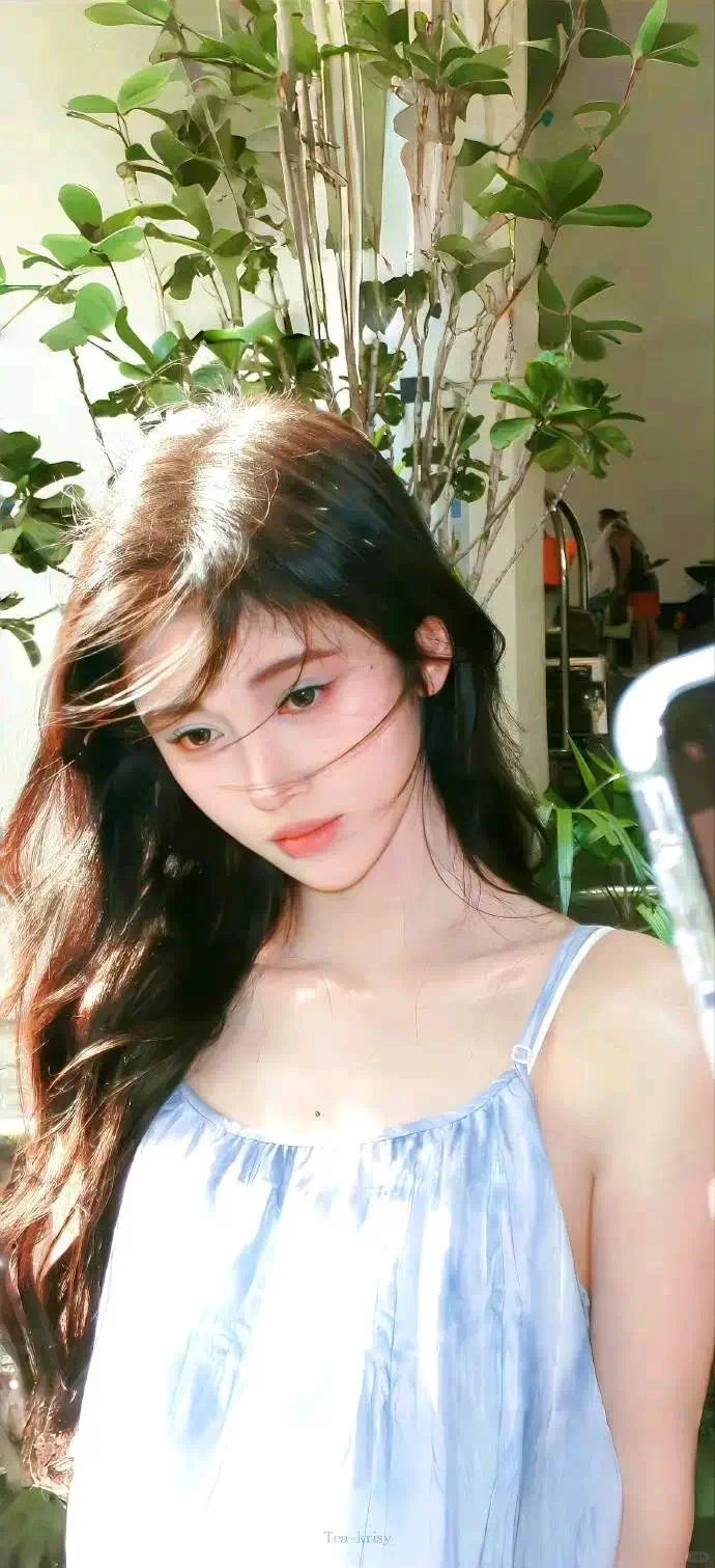 WeChat 壁纸｜小众好看的女生壁纸??‍♀️