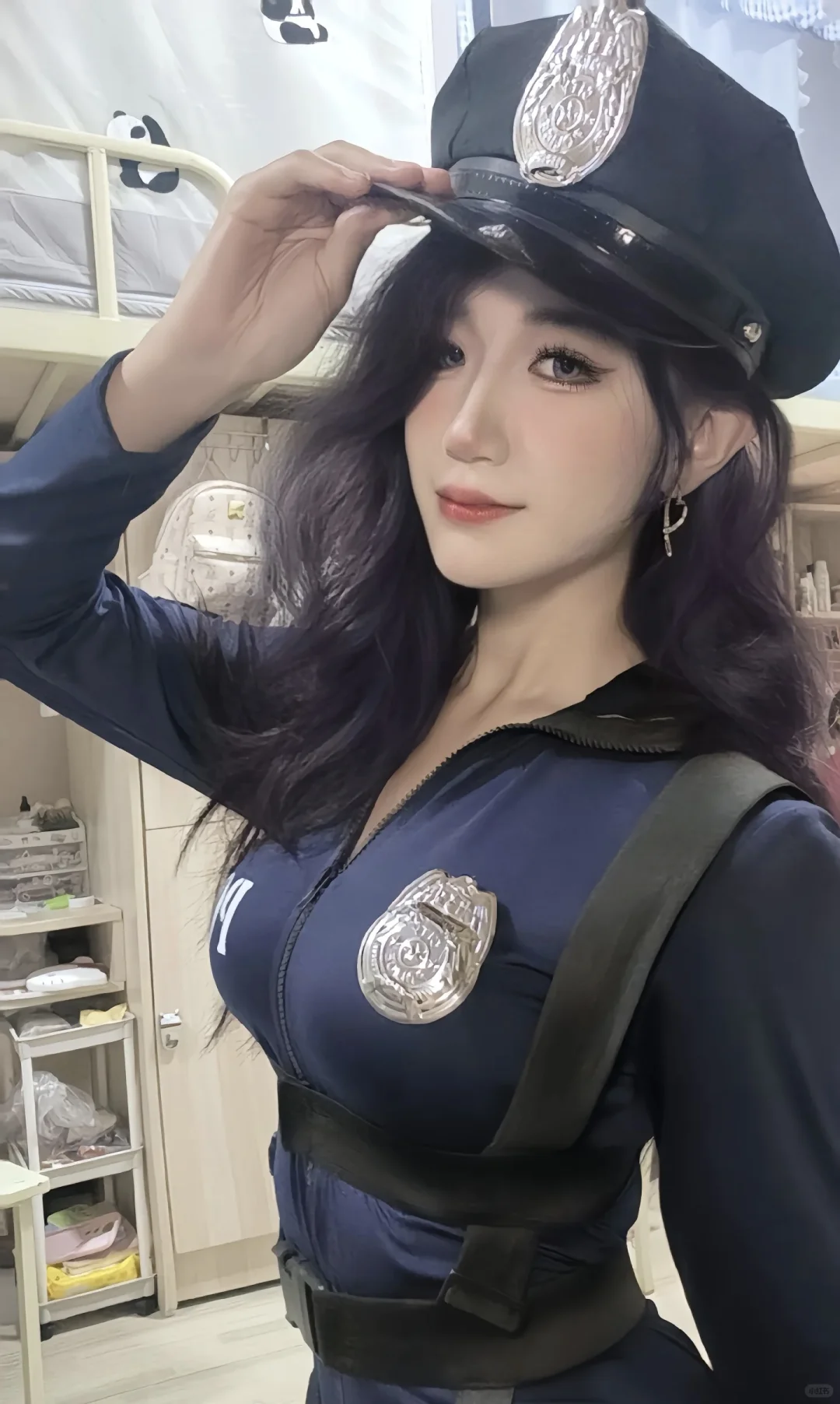 这是谁的辣妹警花？你有制服诱惑吗？发来看