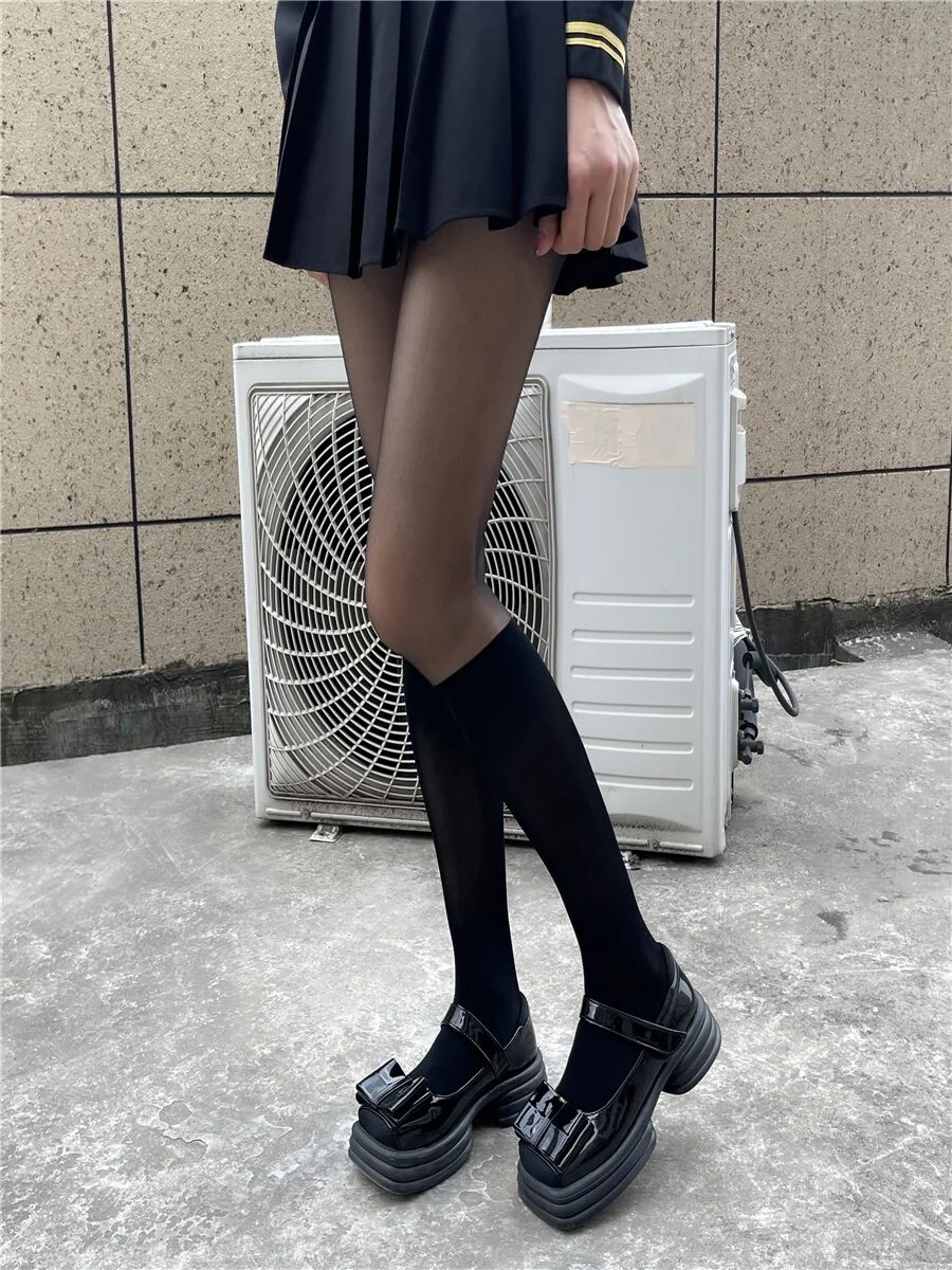 甜酷少女穿搭丨黑丝配JK制服又纯又欲