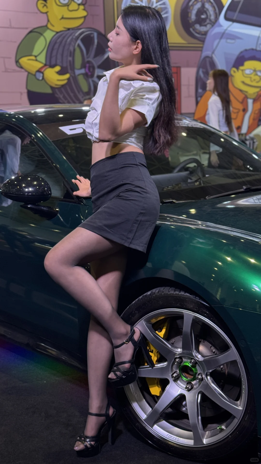 美女与跑车