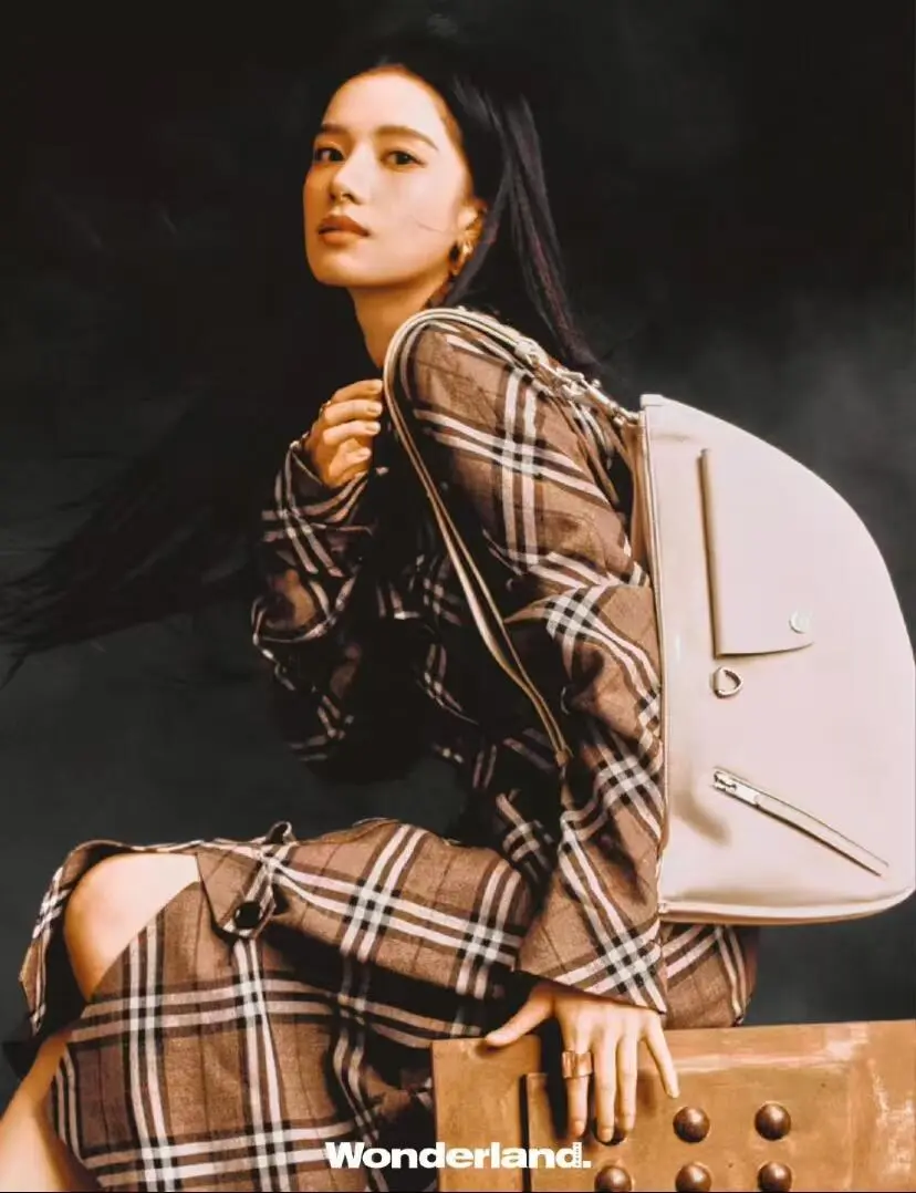 张婧仪#Burberry