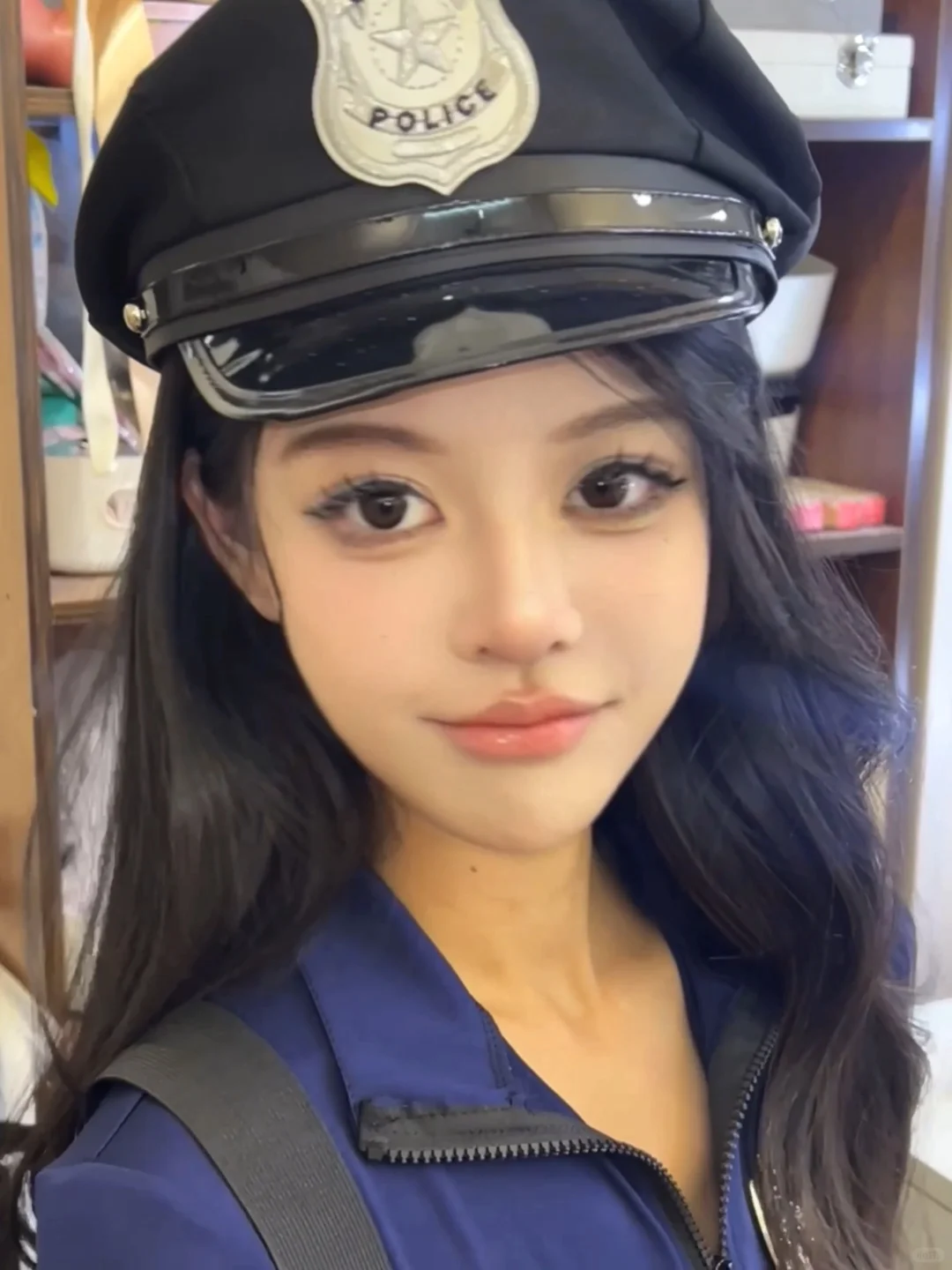 Officer Judy 制服写真