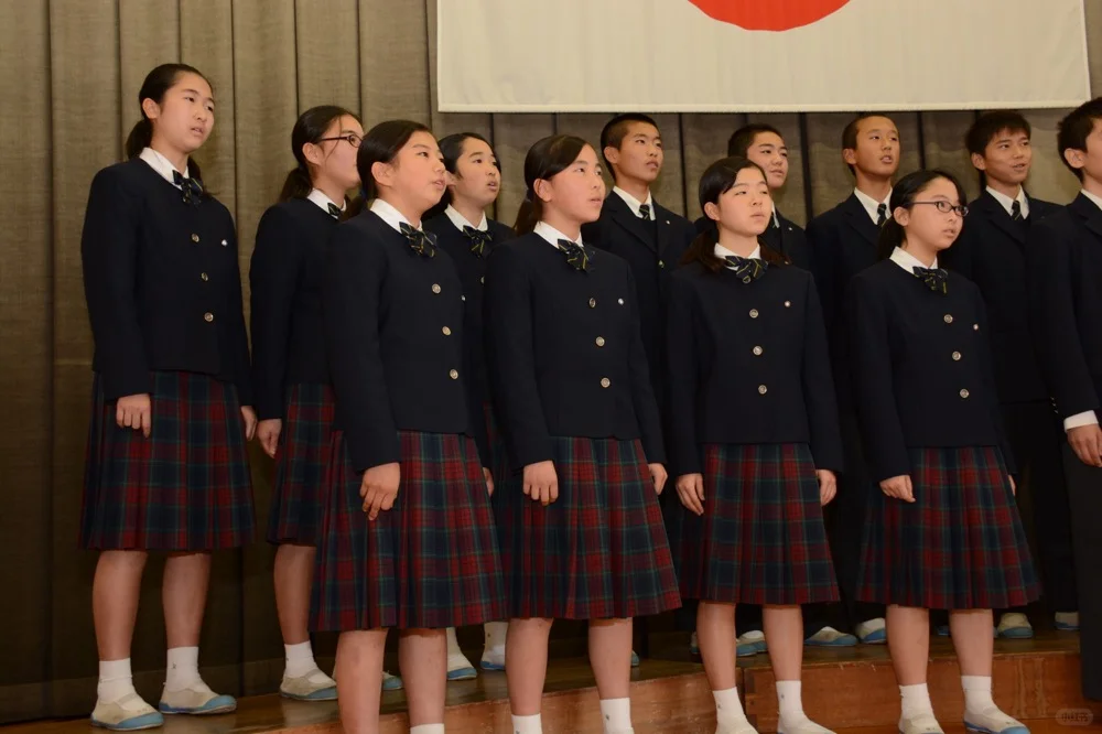 筑陽学園中学校高等学校（新制服和旧制服）