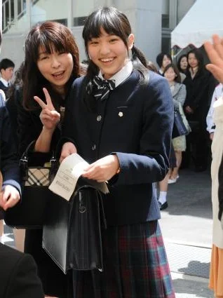 筑陽学園中学校高等学校（新制服和旧制服）