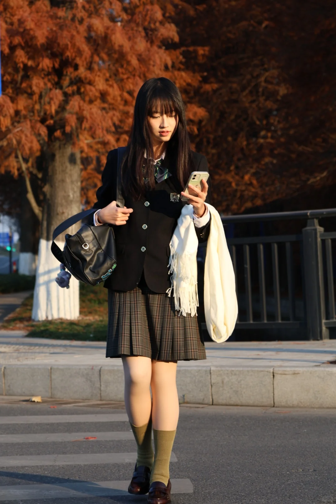 我拍到了通透感写真 制服和少女真的太搭啦~