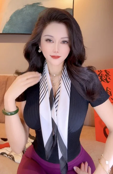 气质型美女谁不喜欢吧