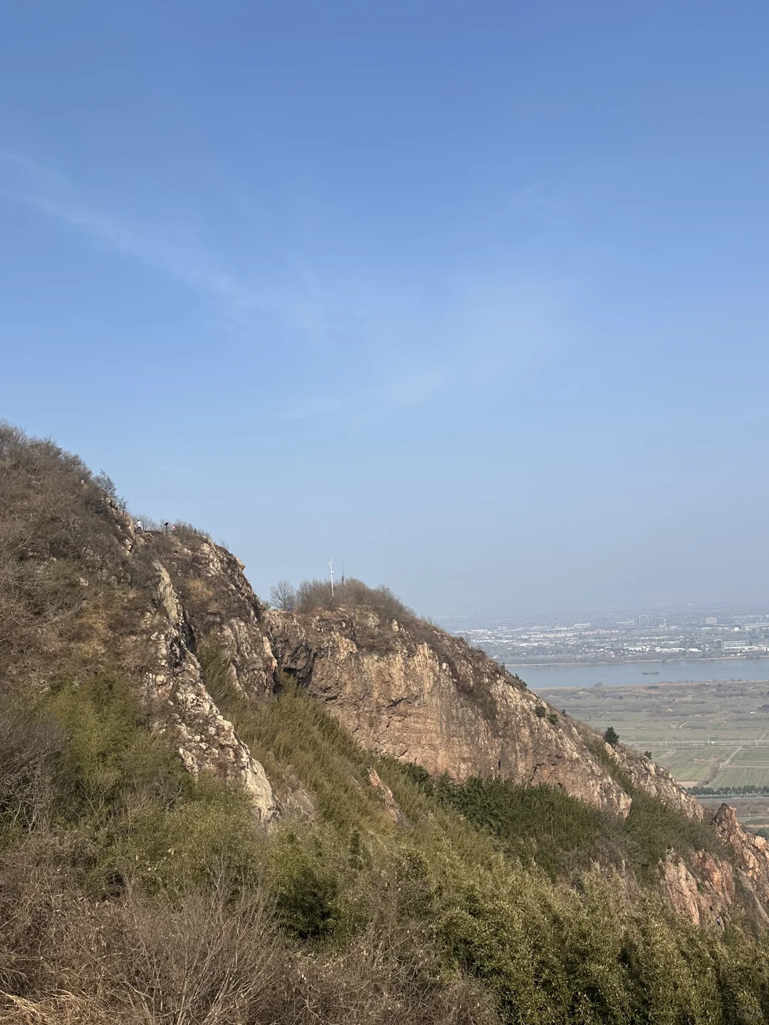 一起爬山吗⛰️你帮我拍照