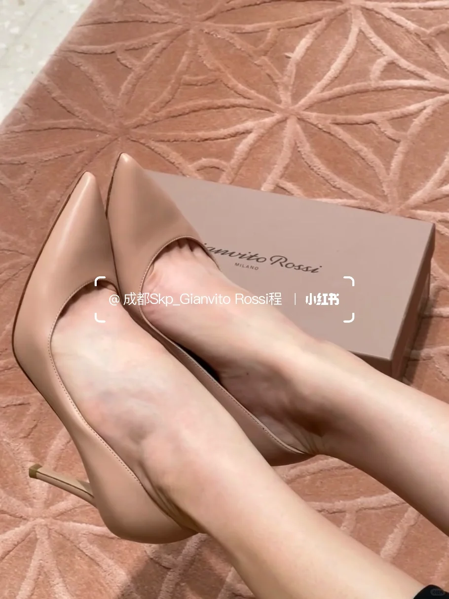 Gianvito Rossi 裸粉色8.5cm经典款高跟鞋