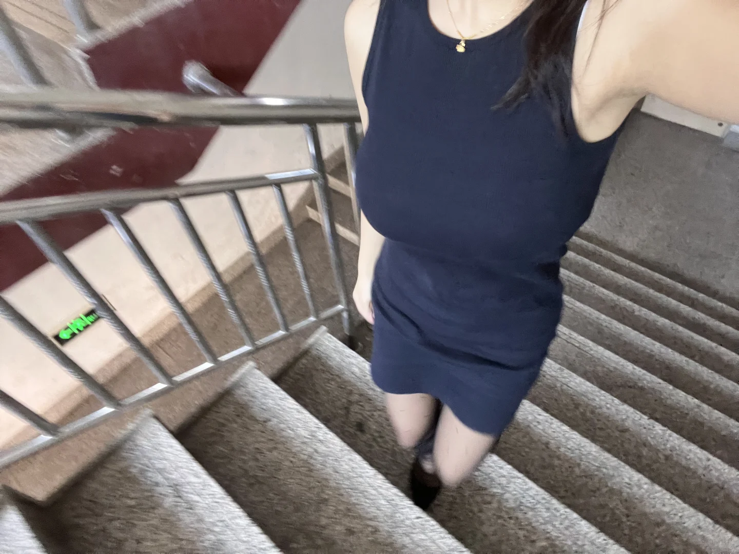 女大学生成熟ootd