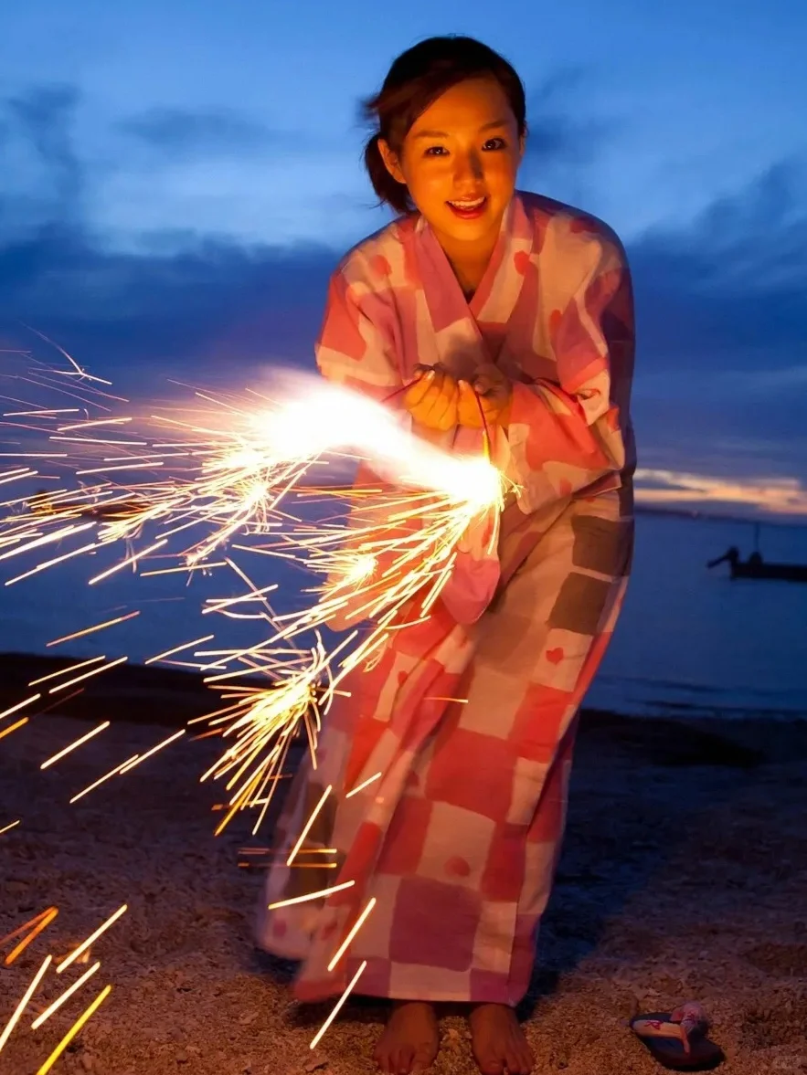 少女筱崎爱写真集！灯神