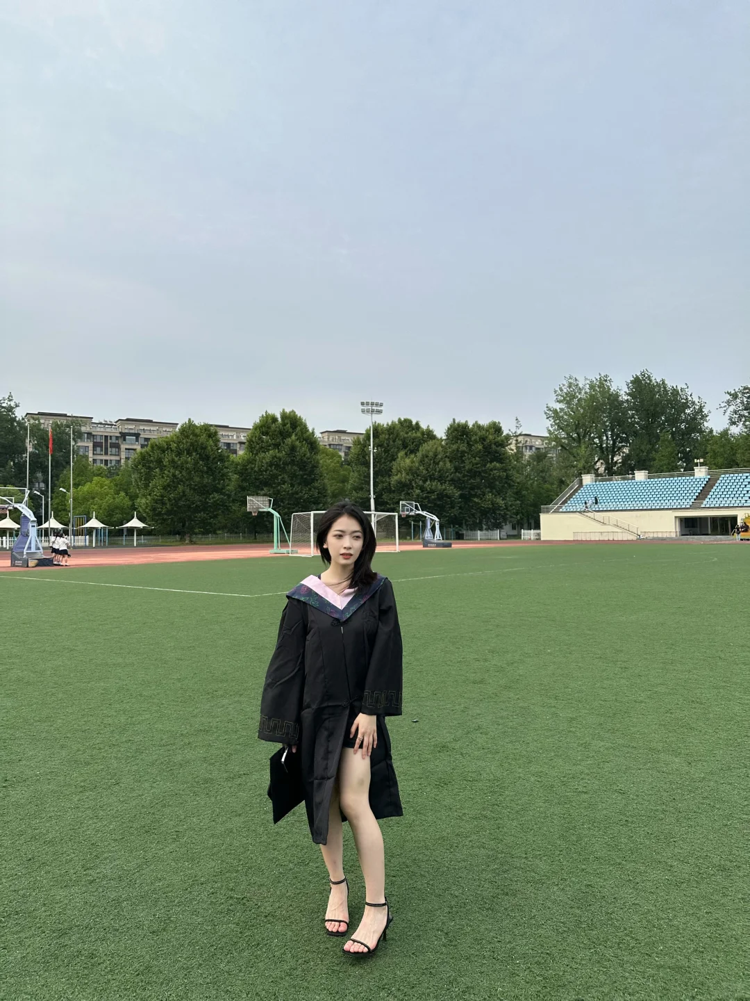 拍毕业照🎓一定要穿高跟鞋👠