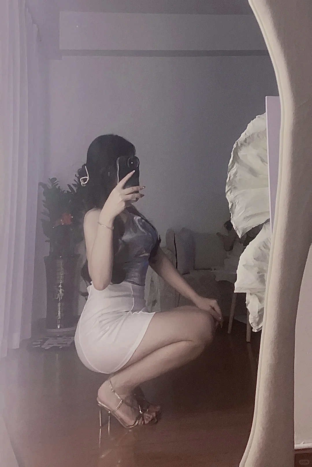 一裙多穿👗白色包臀裙