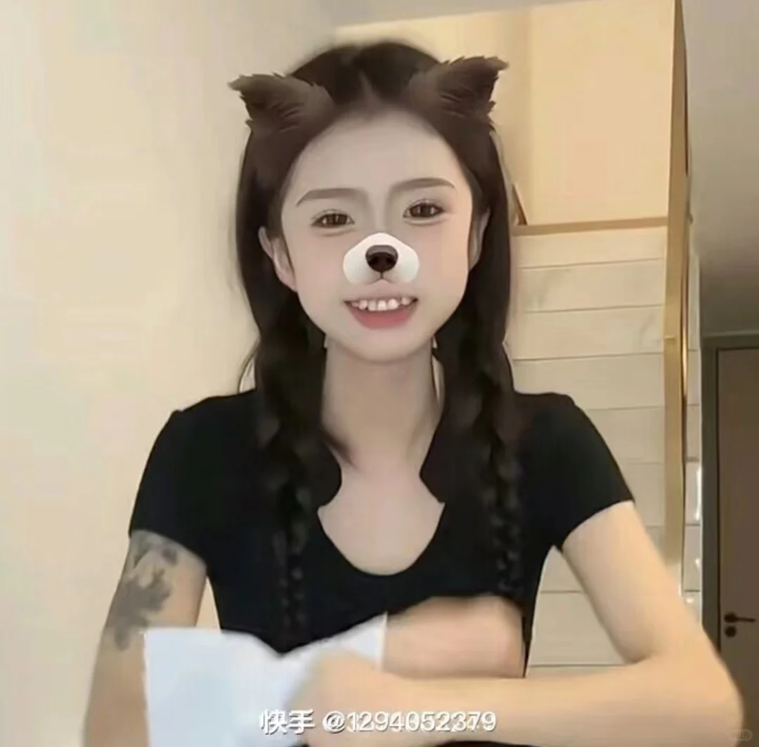 李欣频美照