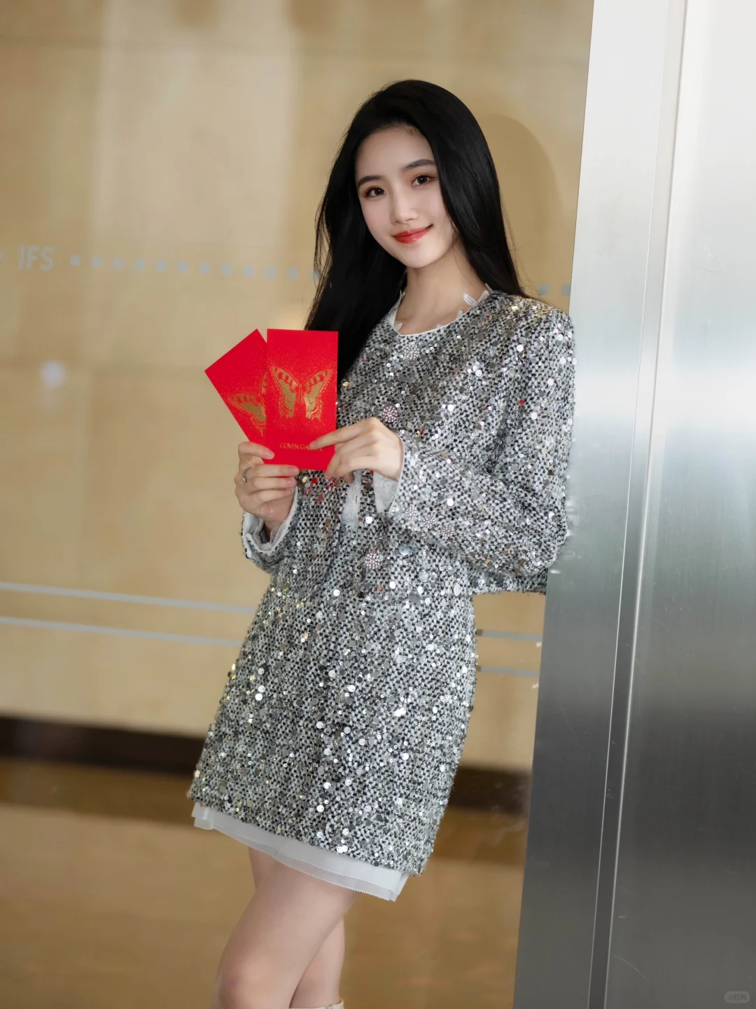 穿美衣 迎新年咯