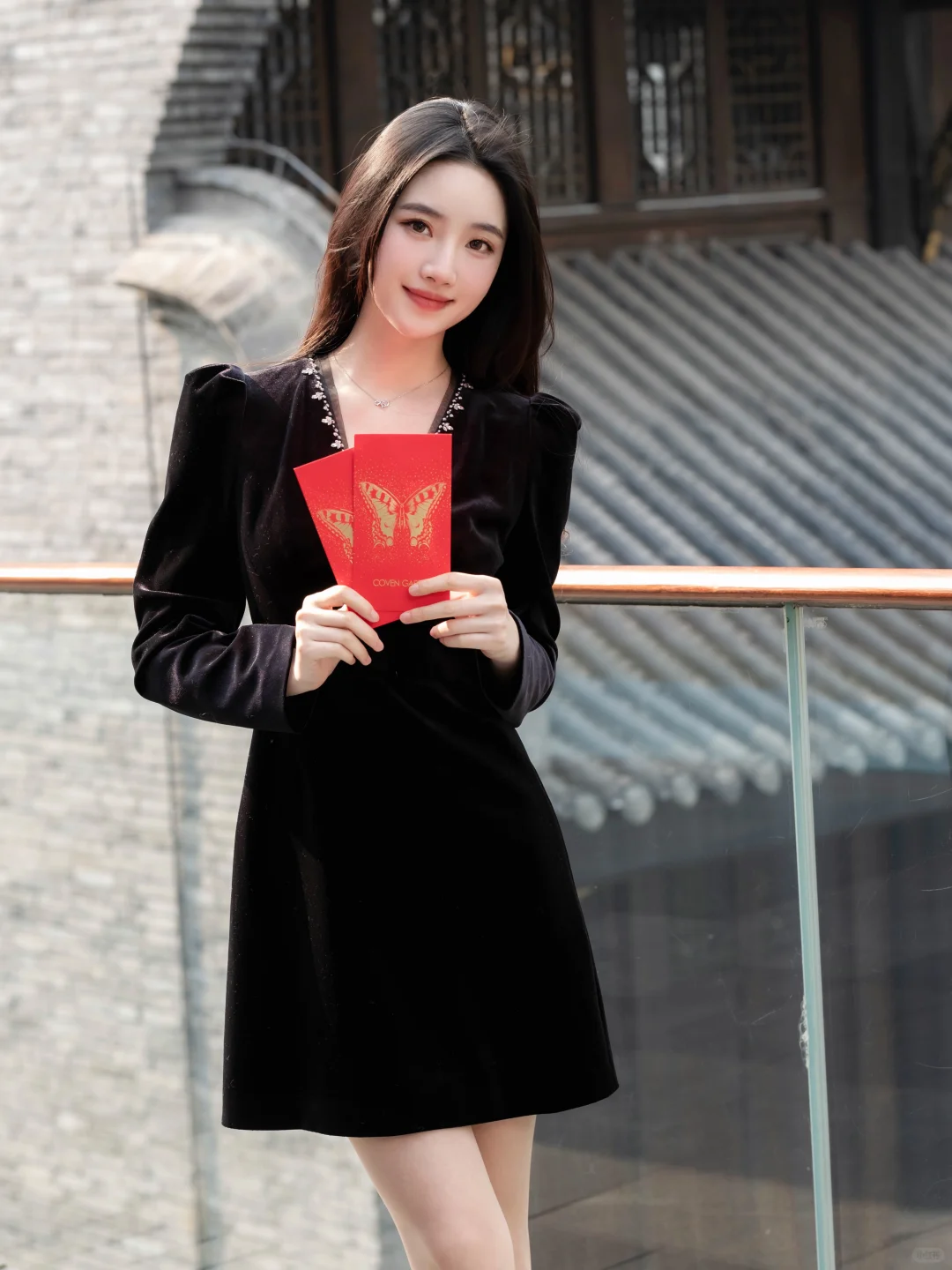 穿美衣 迎新年咯