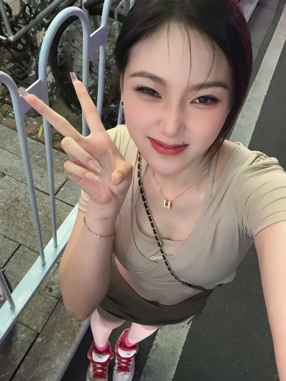 小美一下