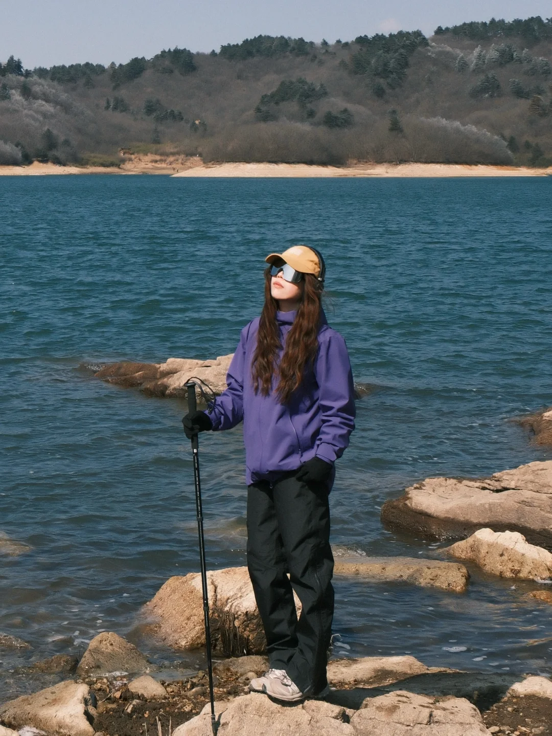 你一个女孩子 老去爬山⛰️像什么样子