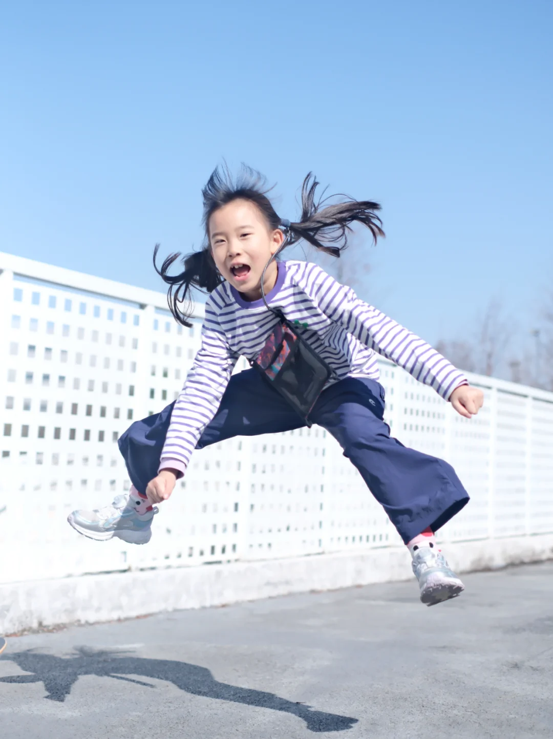 回到春天?今天是活力满满的运动女孩