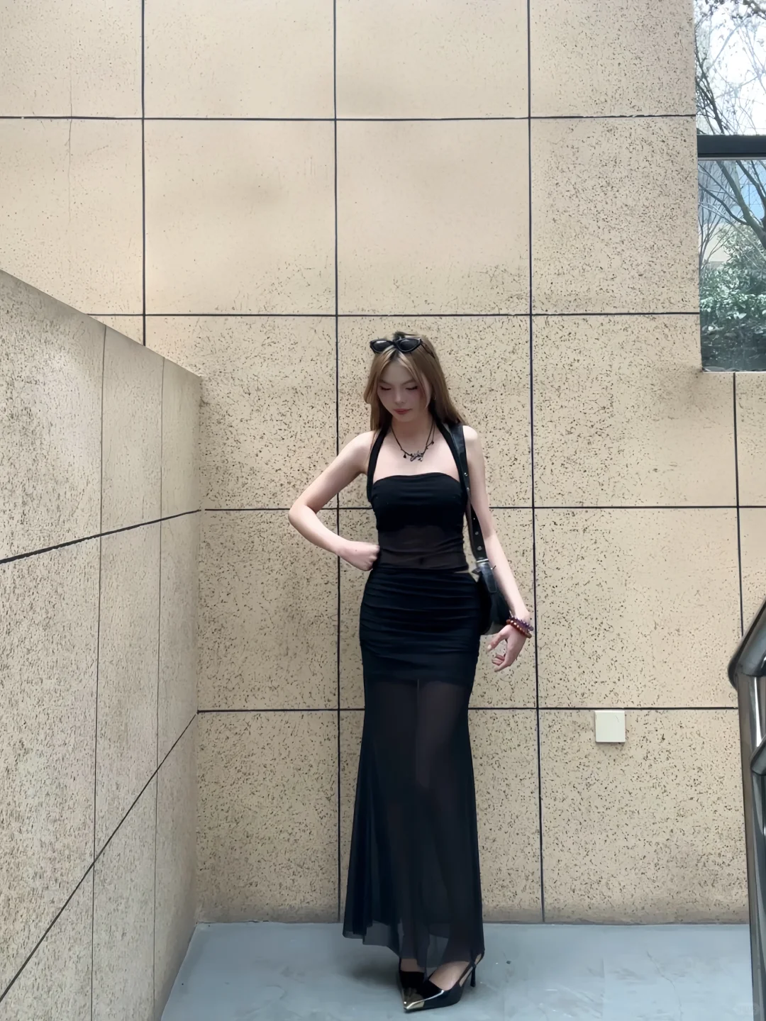 拽姐ootd｜烫钻吊带➕透视鱼尾裙?显身材一绝