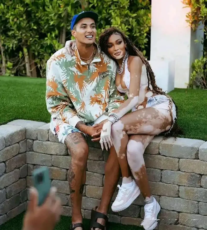 NBA球星与白癜风超模求婚