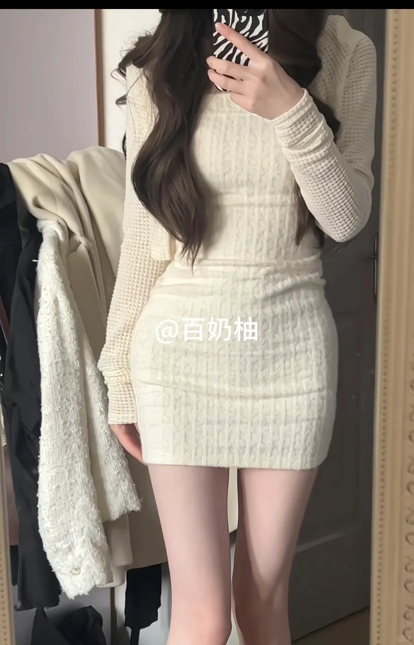 对镜拍｜ootd｜入秋的第一件纯欲开衫～