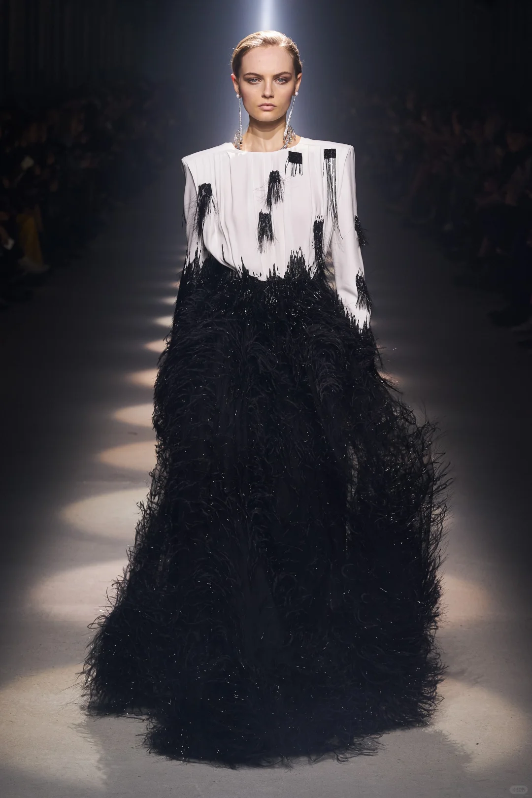 GIVENCHY Fall 2025 Ready-to-Wear