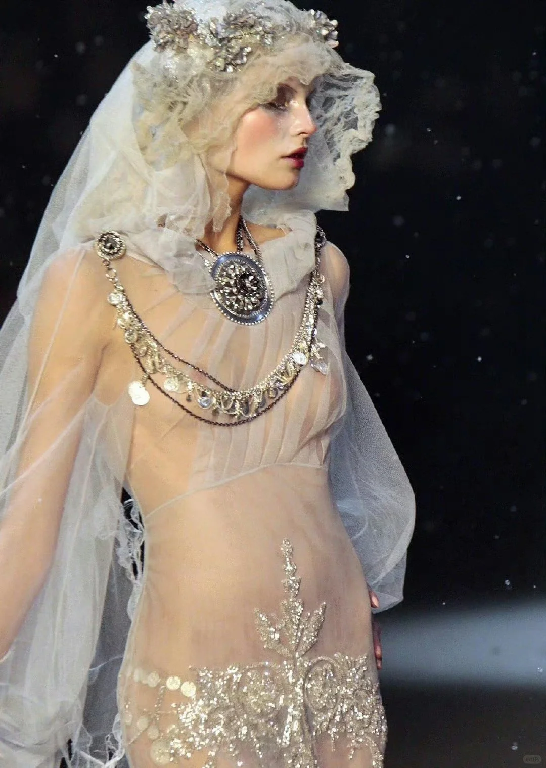 鬼魅新娘?✨John Galliano Fall 2009