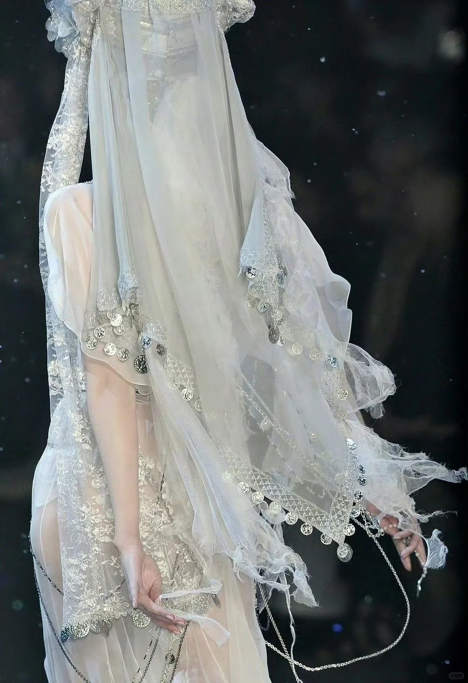 鬼魅新娘?✨John Galliano Fall 2009