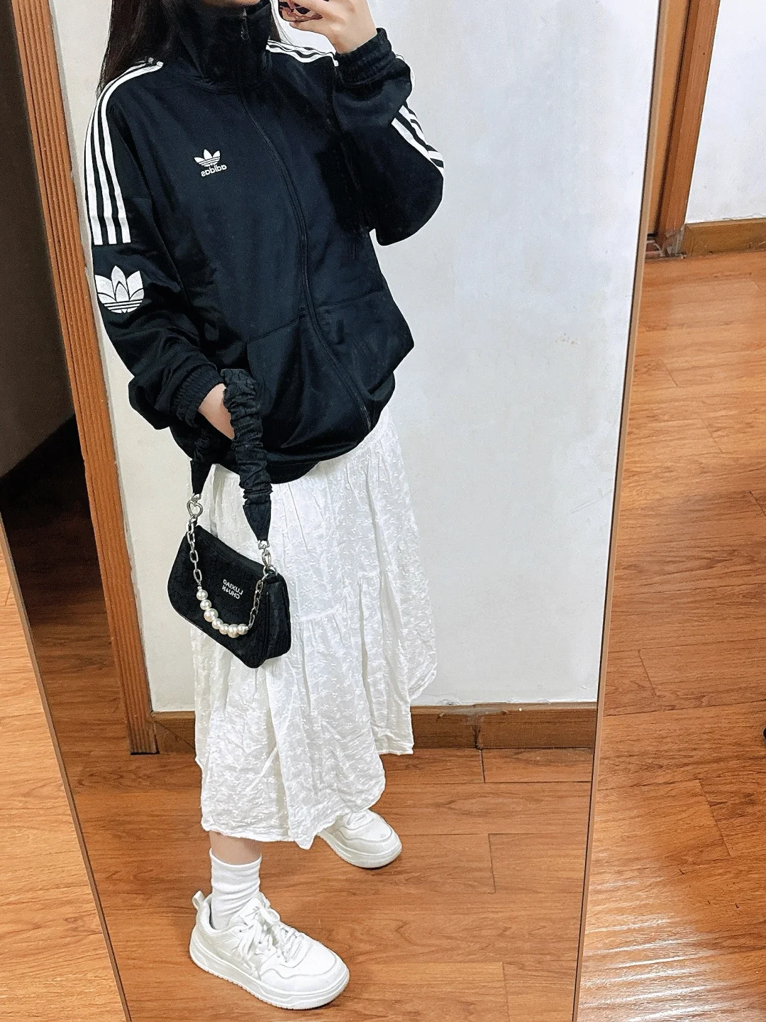 Adidas｜韩女真正的校服 运动少女风??‍♀️