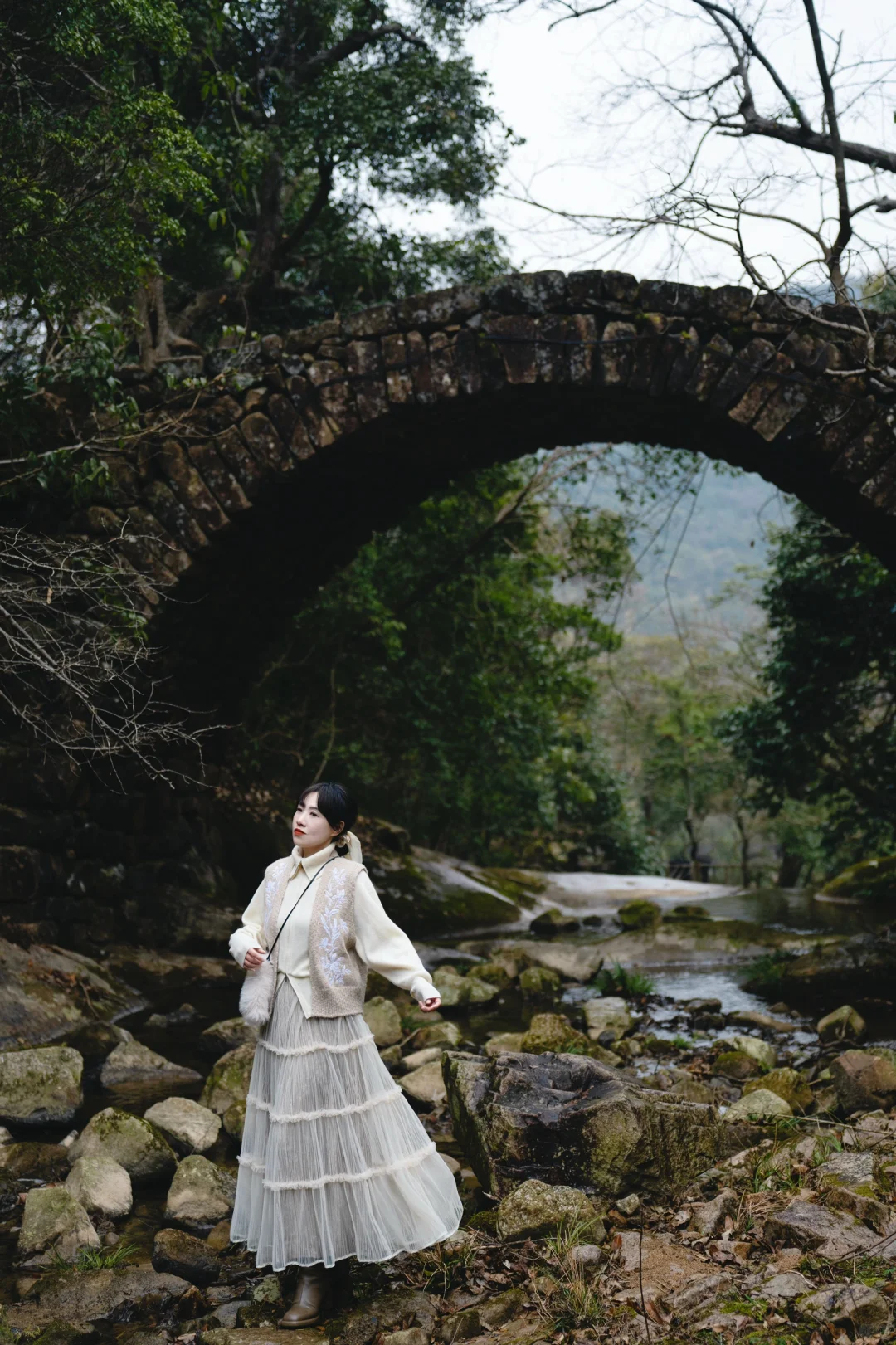 天台梅花不止国清寺 石梁古方广寺刚开始