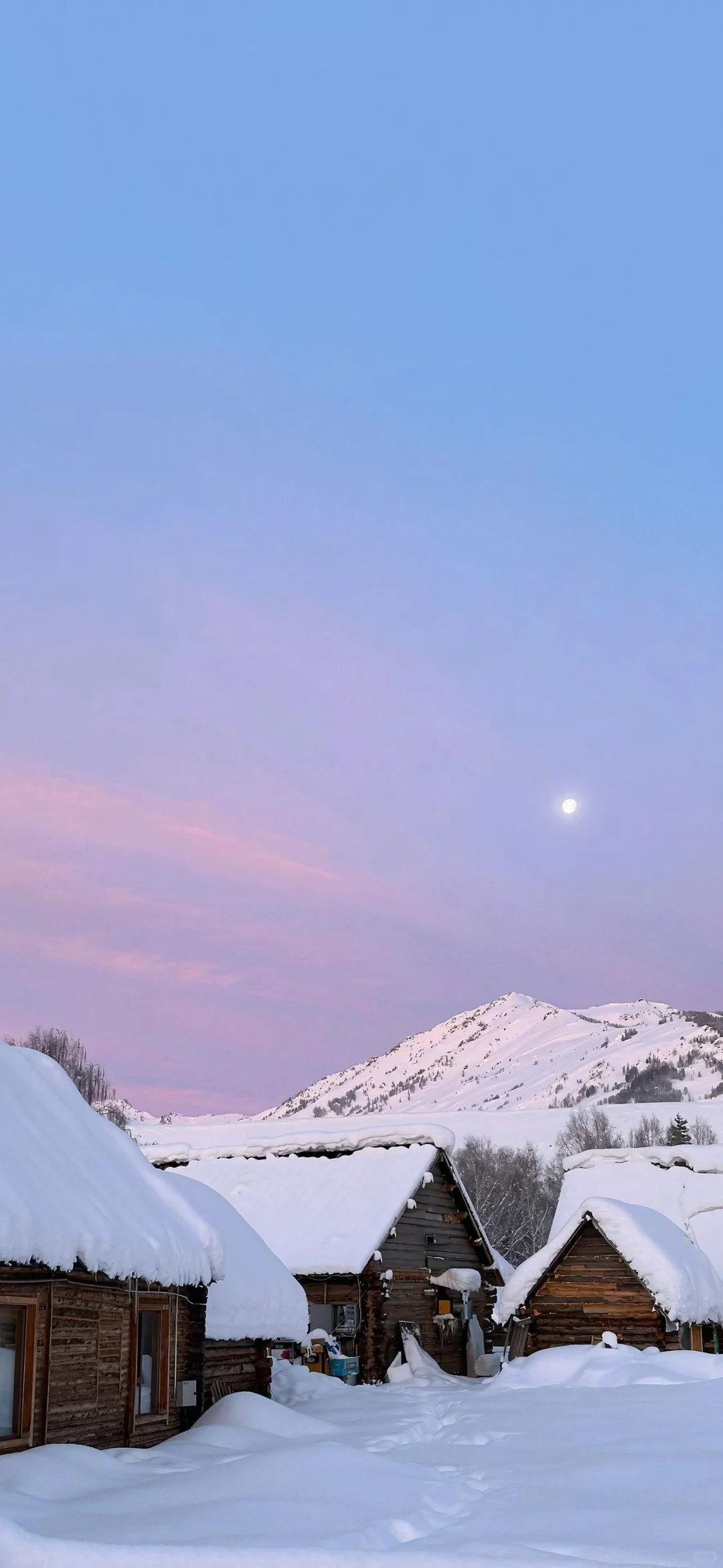 超美的雪山锁屏壁纸