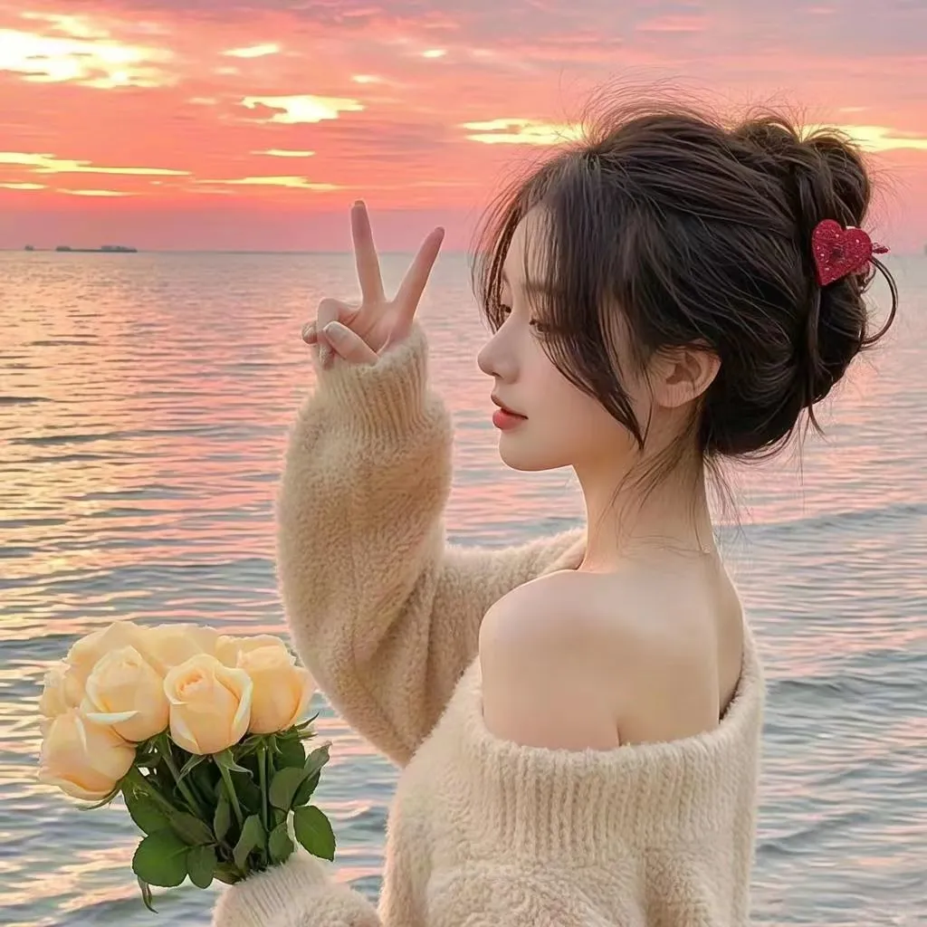 氛围感女头｜夕阳下的海