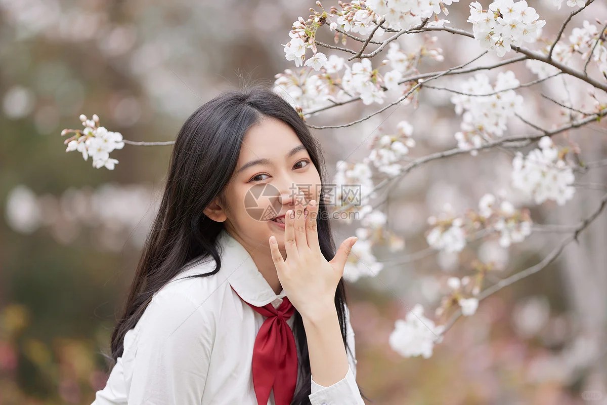 春季写真少女正在发芽/武汉约拍蹲模特