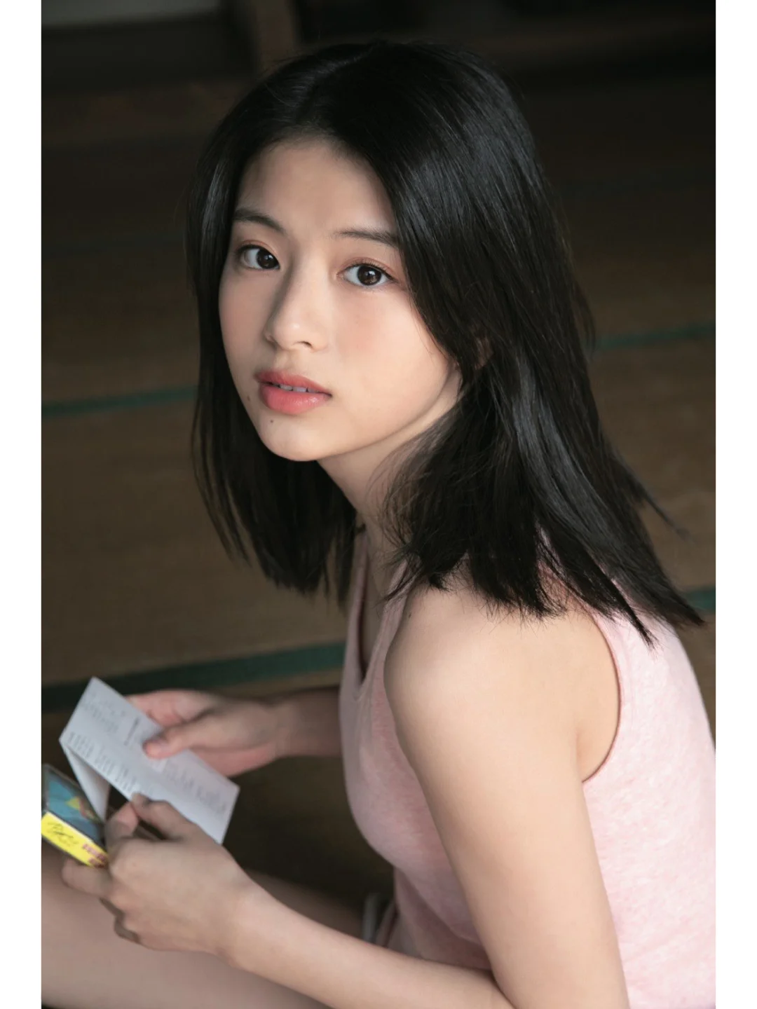 出生于中国的美少女出口夏希将发行首本写真