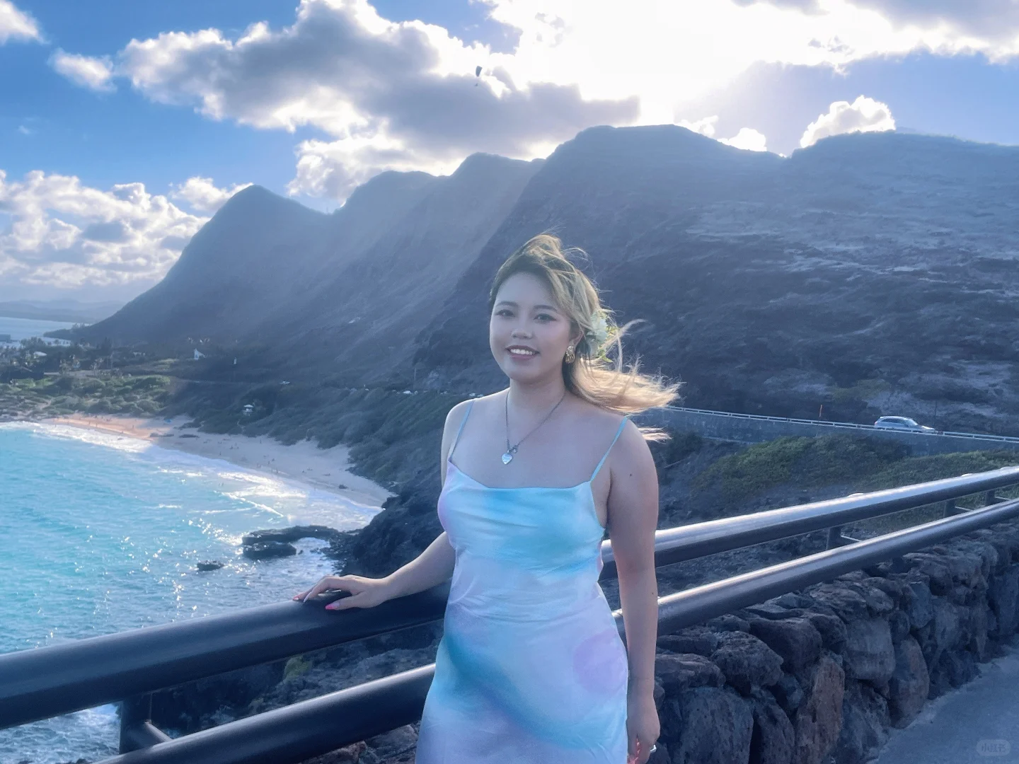 在夏威夷穿吊带，被美国女生当街拦下的30秒