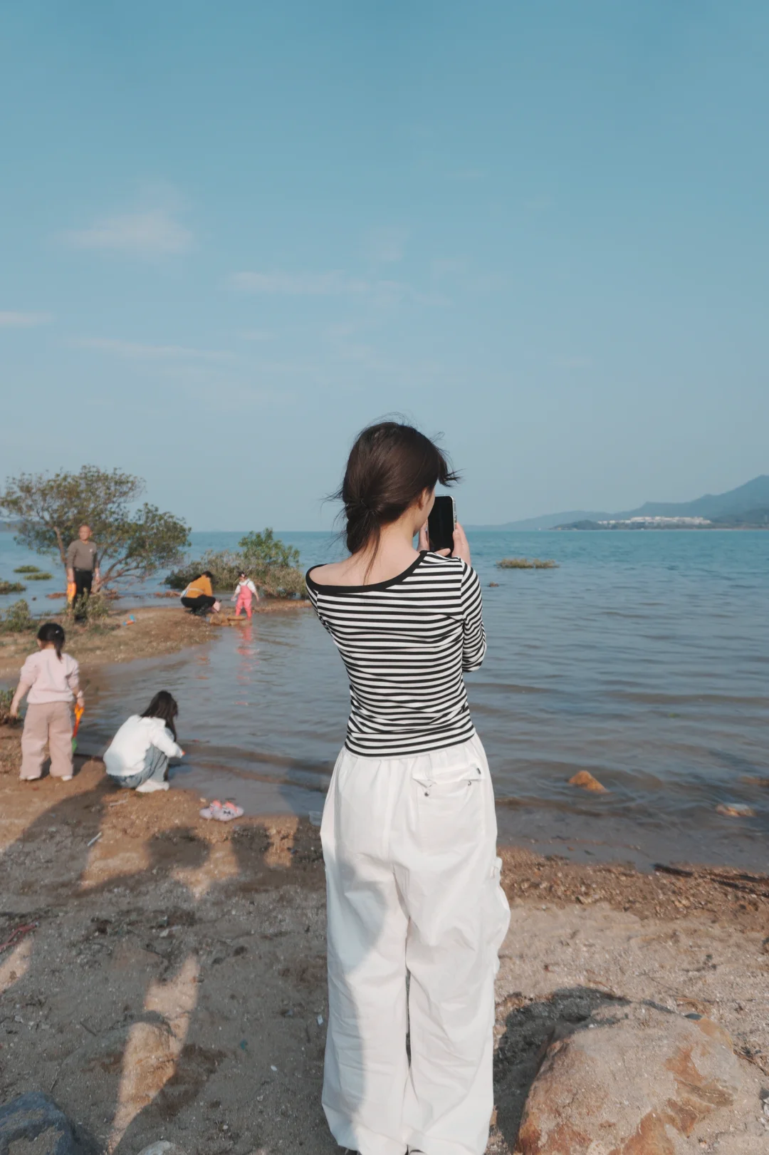 梨形去海边这么穿✨ 条纹控的清爽氛围感穿搭