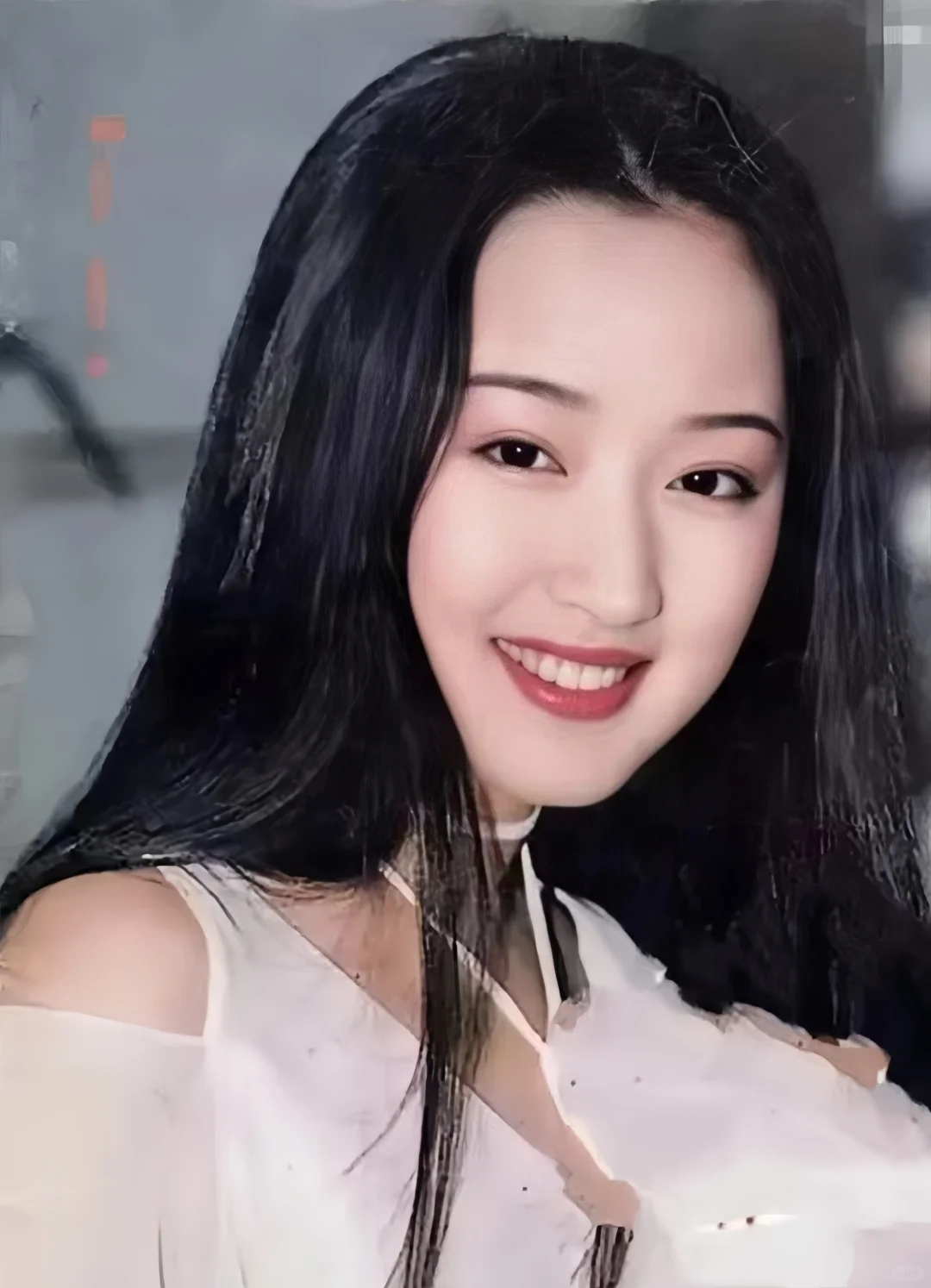 玉女杨钰莹的青涩照，惊艳时光
