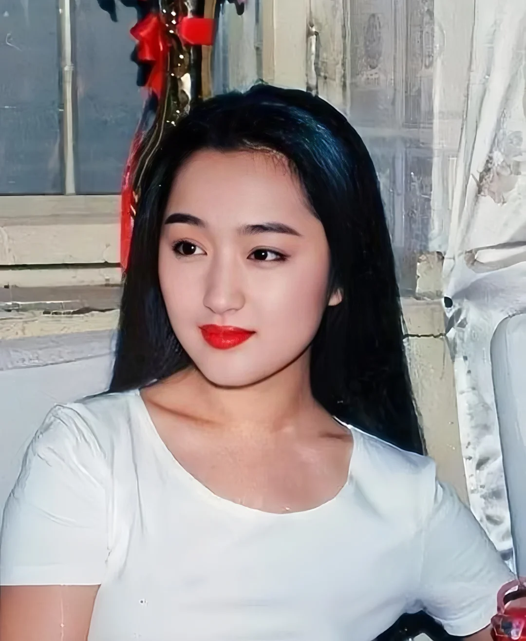 玉女杨钰莹的青涩照，惊艳时光