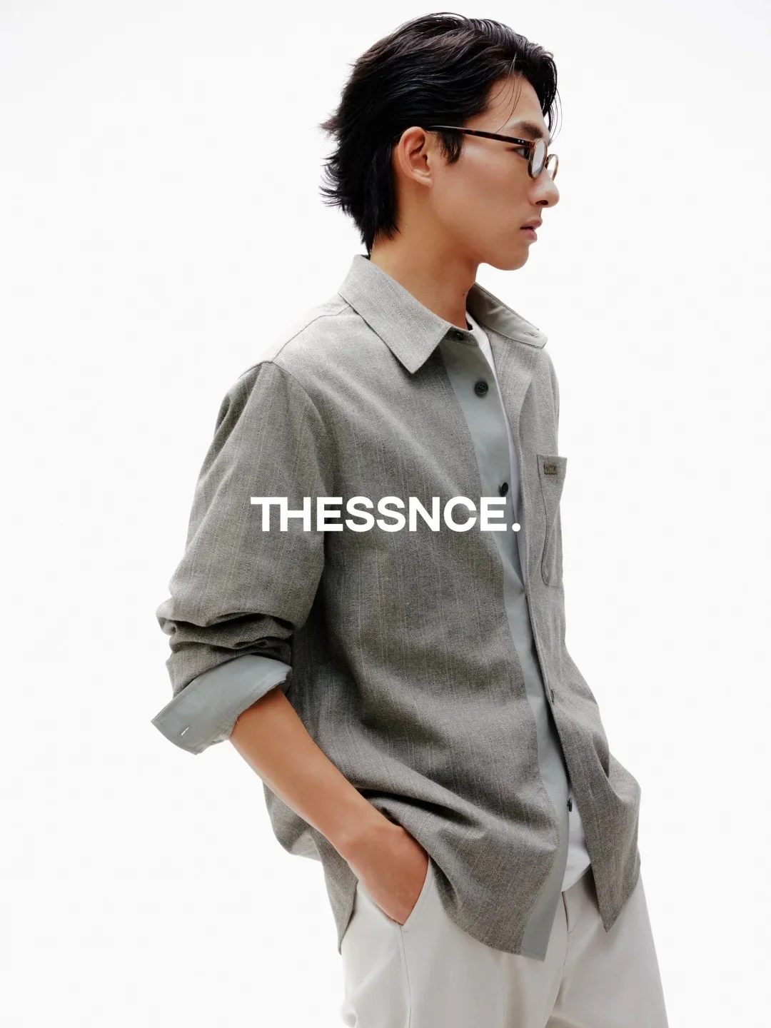 ?被拍了下THESSNCE