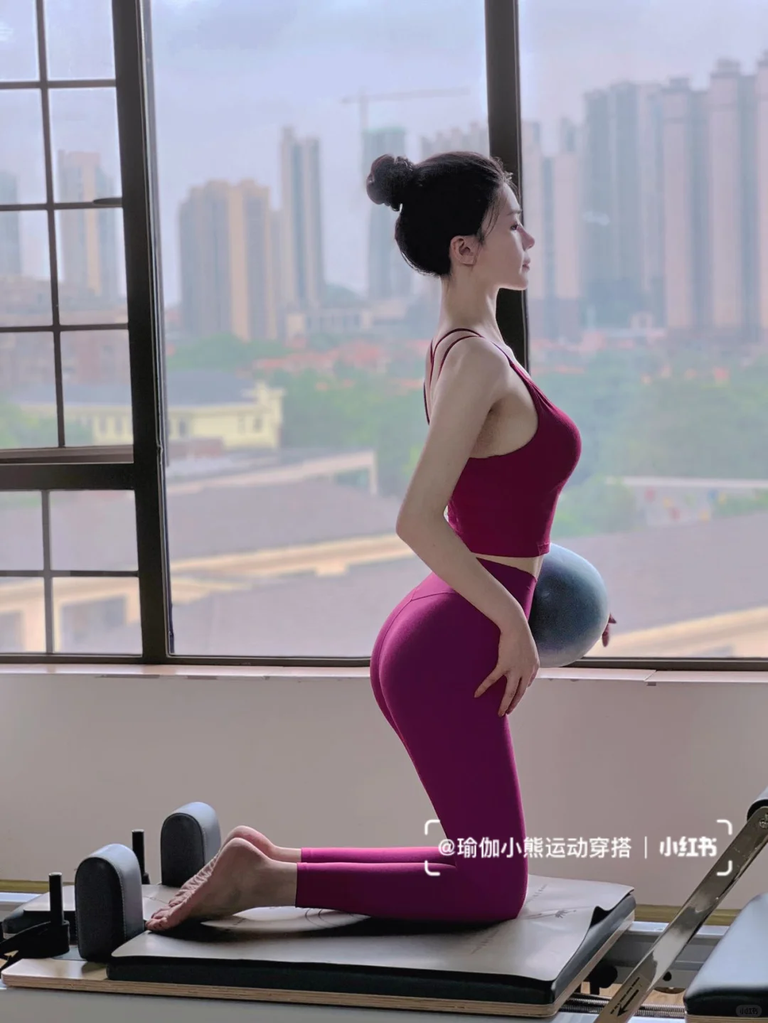 美女老师的瑜伽穿搭?