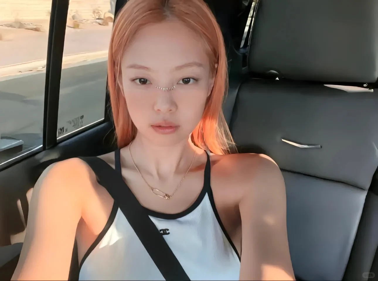 Jennie这组平板壁纸真的绝美